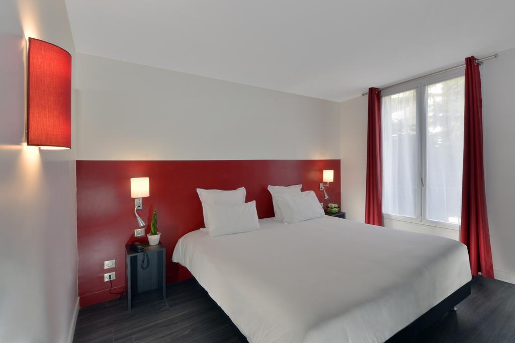 Hotel Douglas Puteaux Buitenkant foto